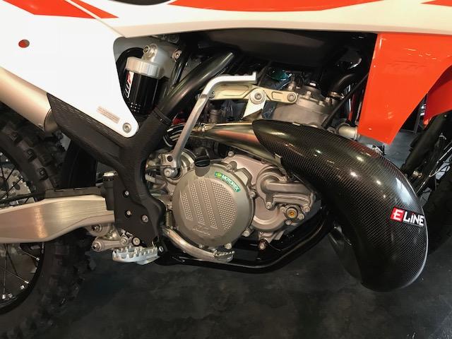 CARBON FIBER PIPE GUARD KTM 250/300 XC/SX  2019-2020